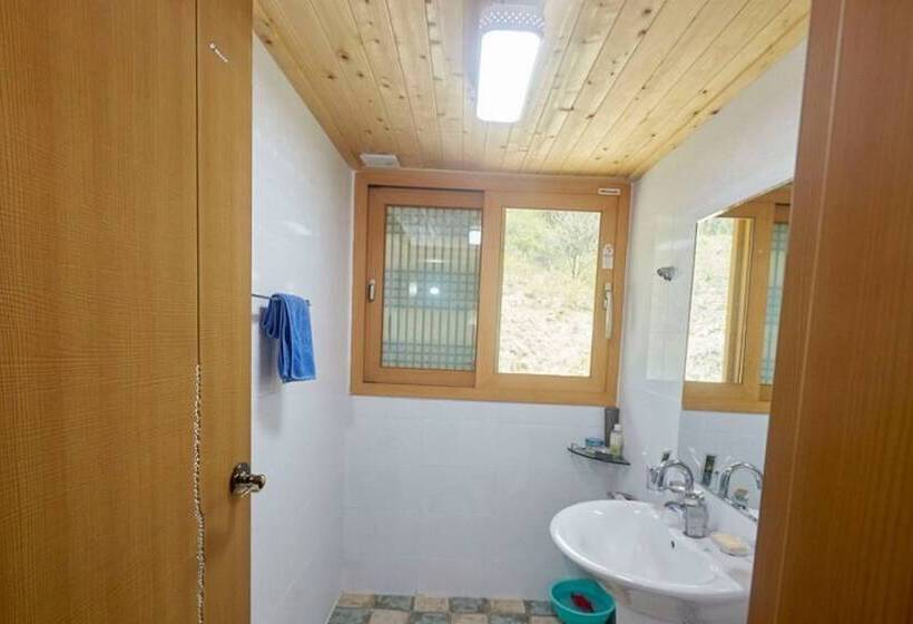 Wanju Hanok Pension Hyurim