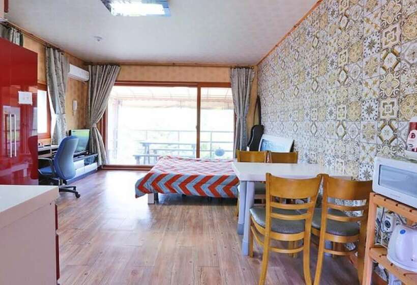 Yanggu Ajinejip Pension