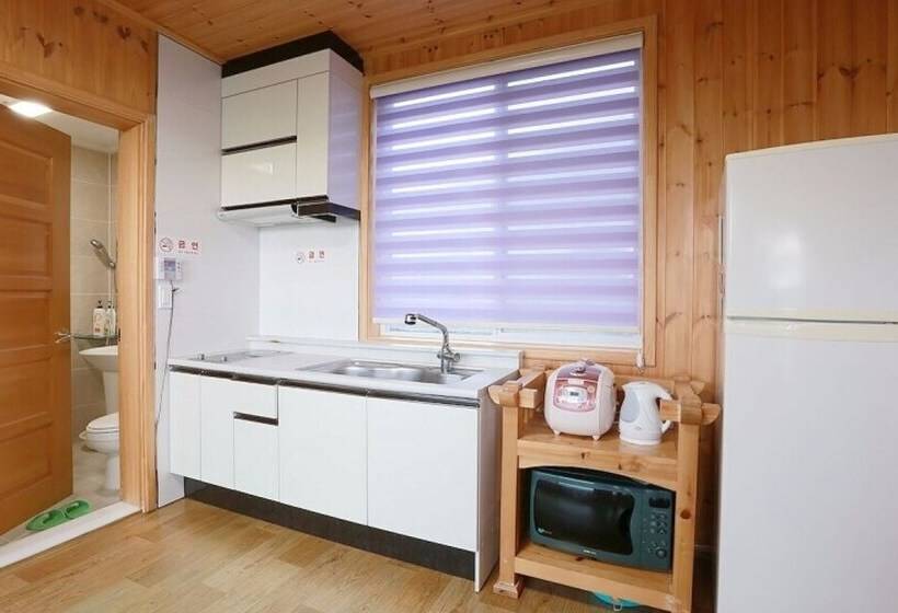 Yanggu Bauyasaenghwar Pension