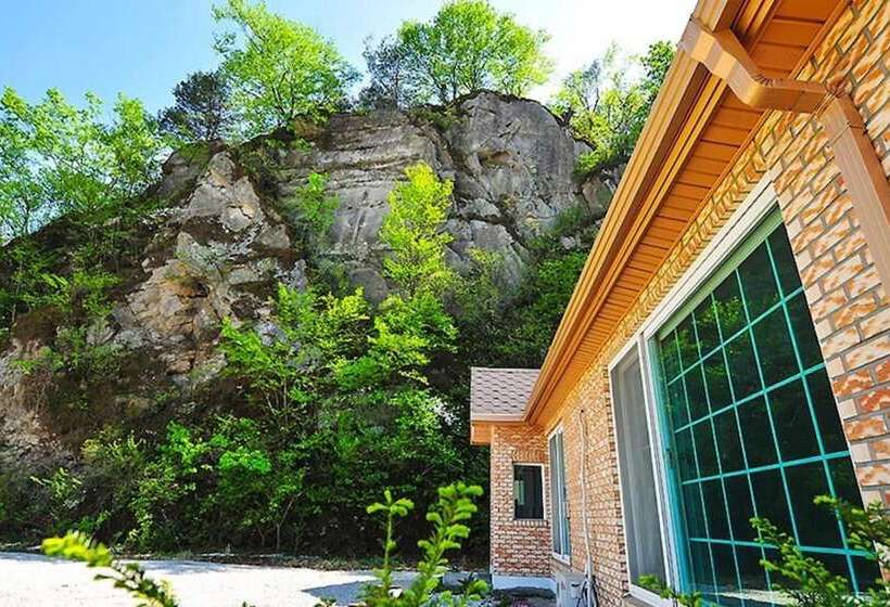 Yanggu Gohyangui Bom Pension