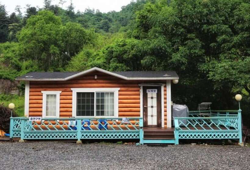 Yangpyeong 4hue House Pension