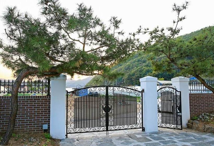 Yangpyeong Belle Epoque Pension