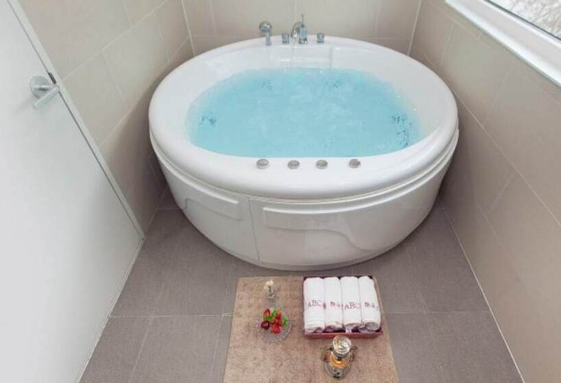 Yangpyeong Pension Abc Pool Villa