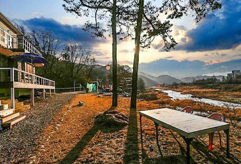 Yangpyeong San And Gang Pension