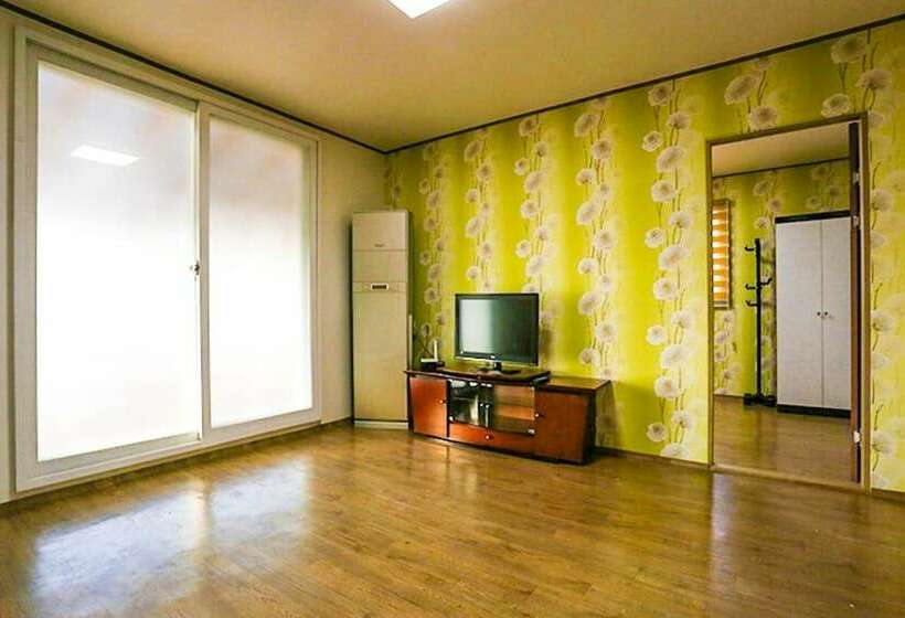 Yangpyeong San And Gang Pension