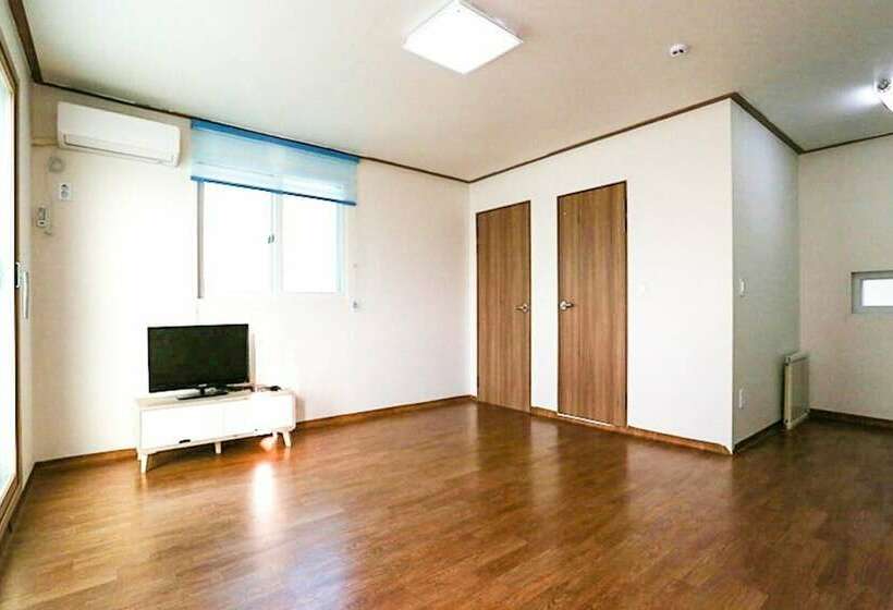 Yangpyeong San And Gang Pension