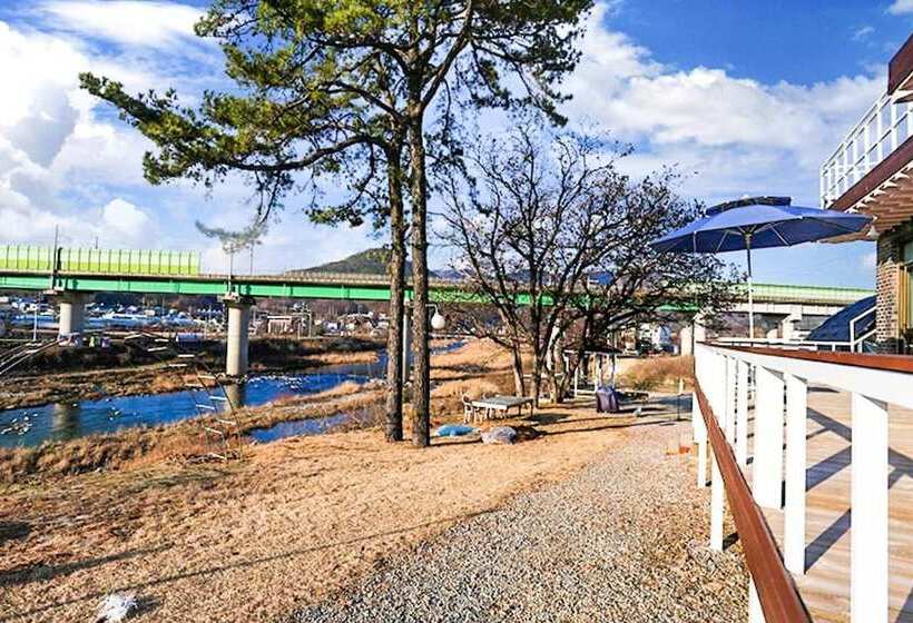 Yangpyeong San And Gang Pension