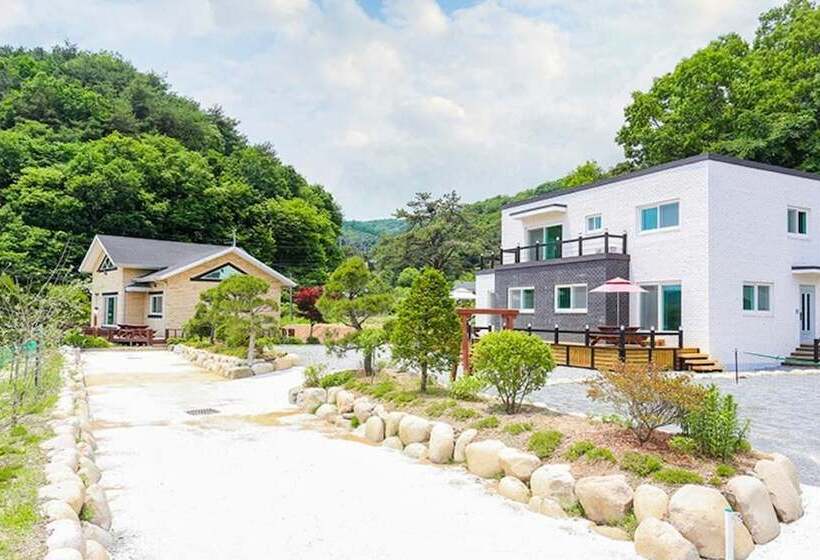 Yangpyeong Sonamujip Pension