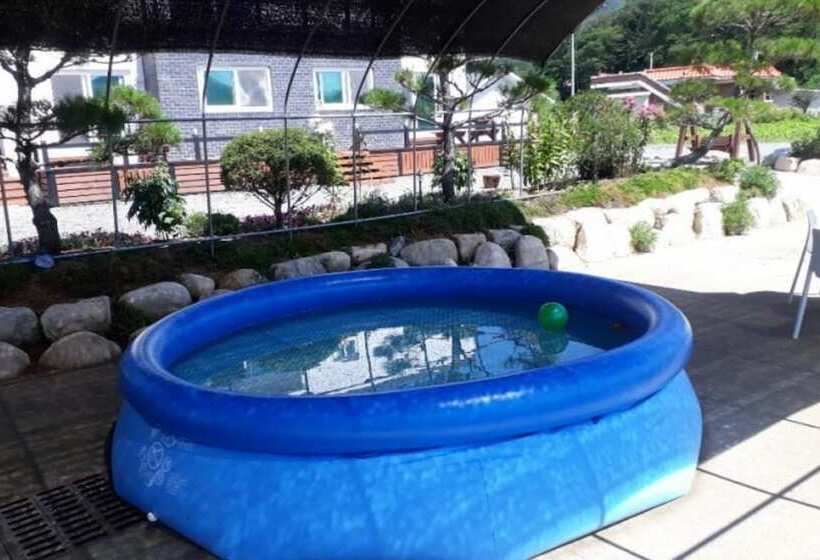 Yangpyeong Sonamujip Pension