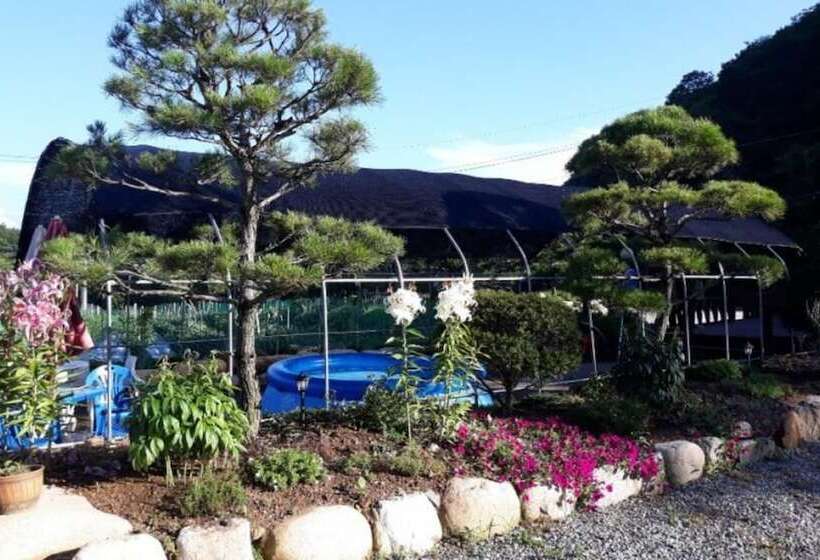 Yangpyeong Sonamujip Pension