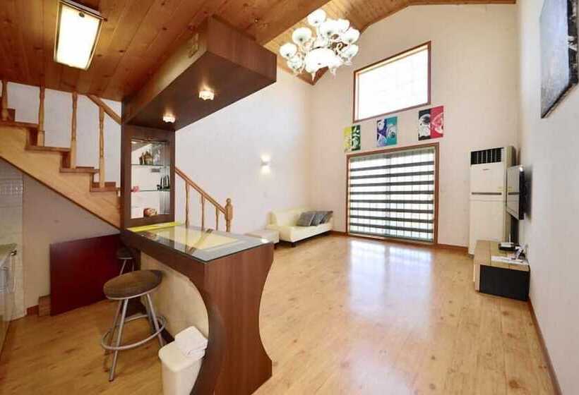 Yangyang Amigas Pension