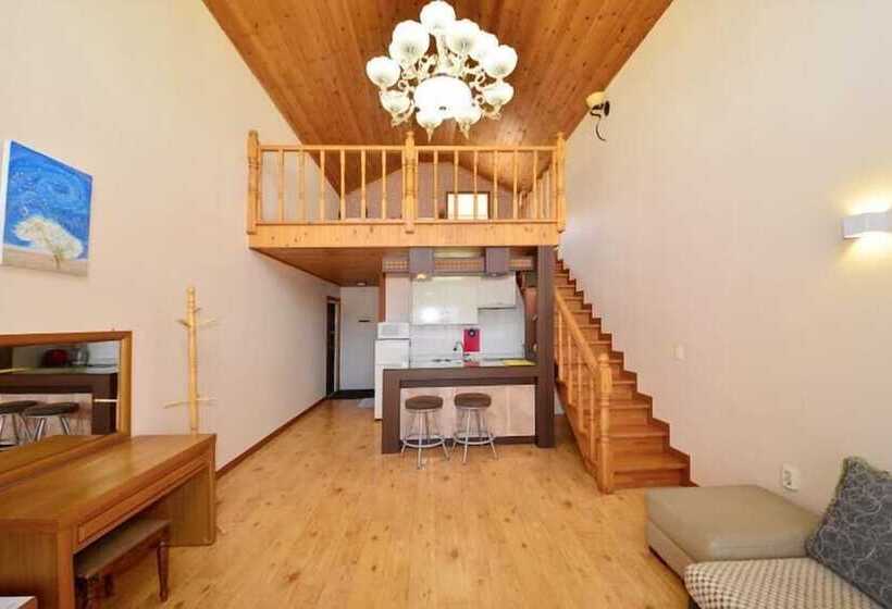 Yangyang Amigas Pension