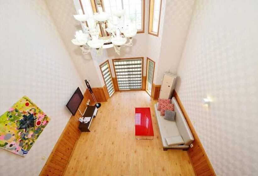 Yangyang Amigas Pension