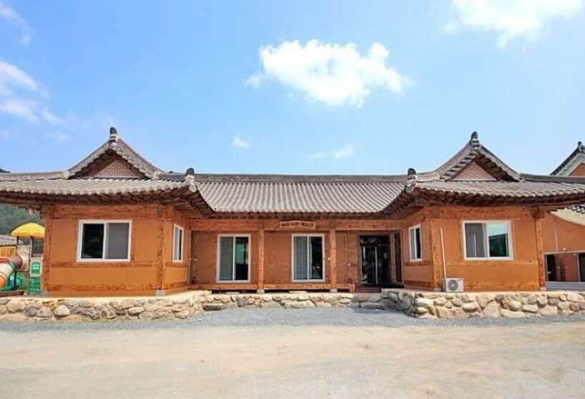 Yangyang Geumpurae Pension