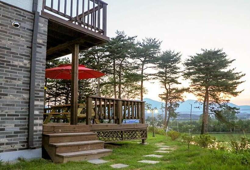 Yangyang Mono Tree Pension