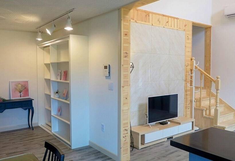 Yangyang Mono Tree Pension