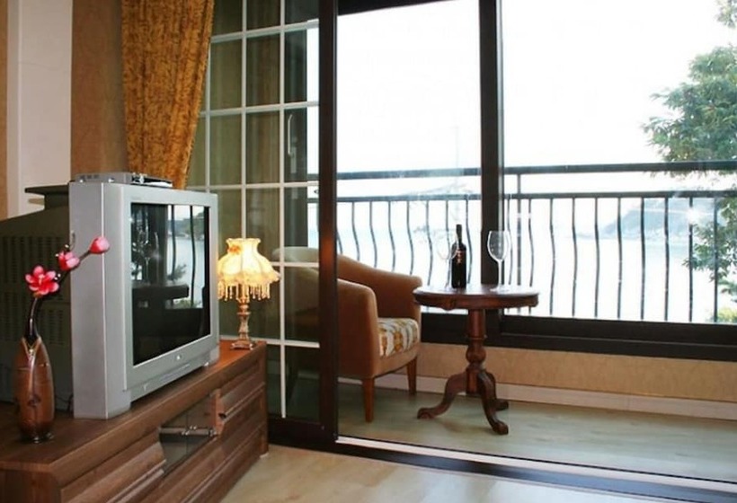 Yangyang Sea Garden Pension