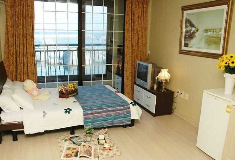 Yangyang Sea Garden Pension