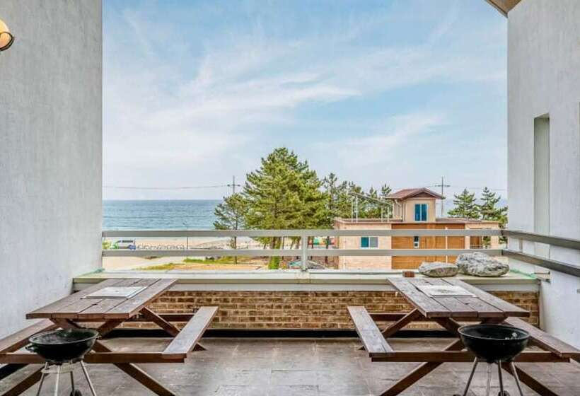 Yangyang Twin Beach Pension
