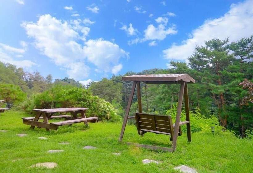 Yangyang Water Sol Valley Pension