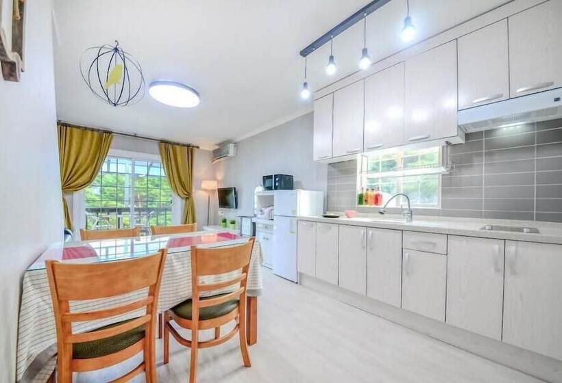 Yangyang Water Sol Valley Pension