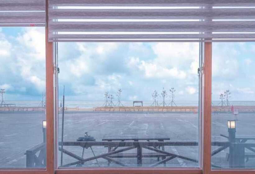 Yangyang Yemeusong Dongho Sea Pension