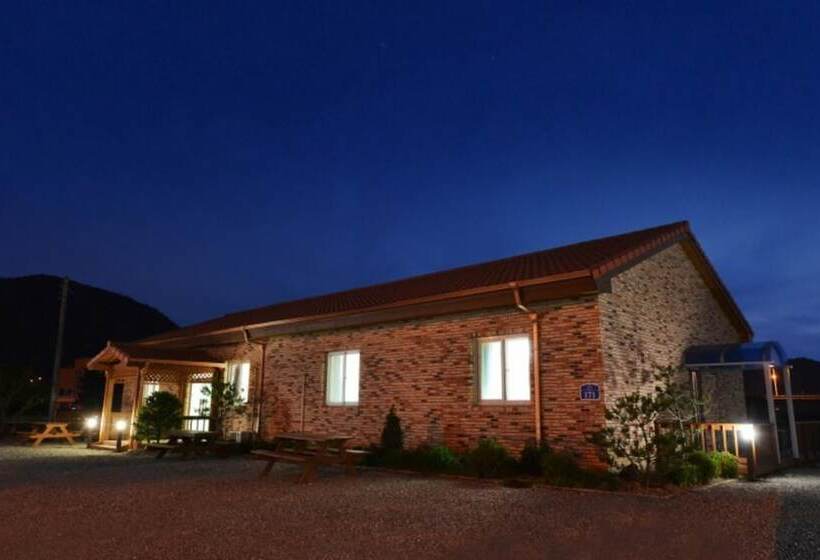 Yeoncheon Wanguijataek Pension
