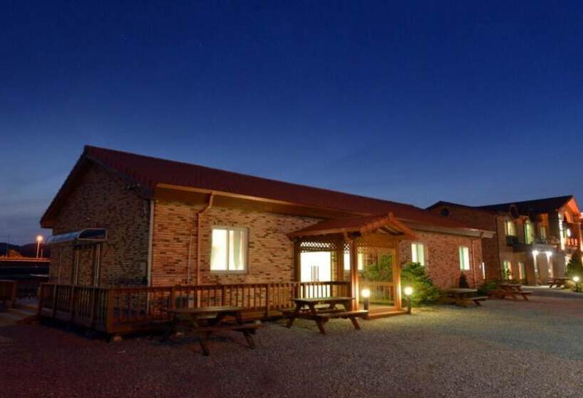 Yeoncheon Wanguijataek Pension