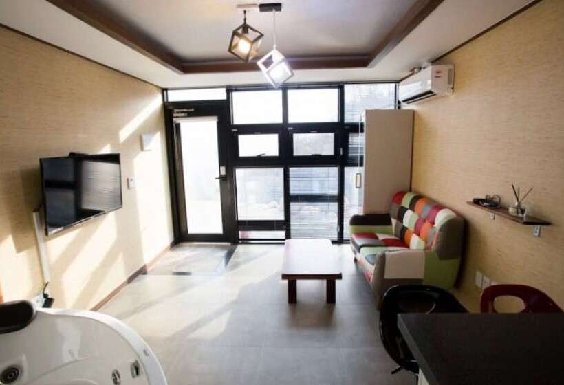 Yeongdeok Bapoom Hill Pension