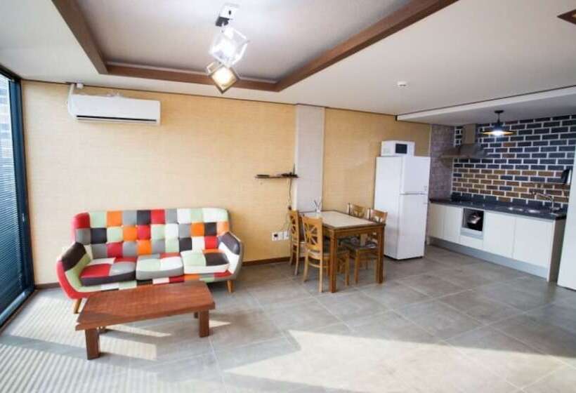 Yeongdeok Bapoom Hill Pension