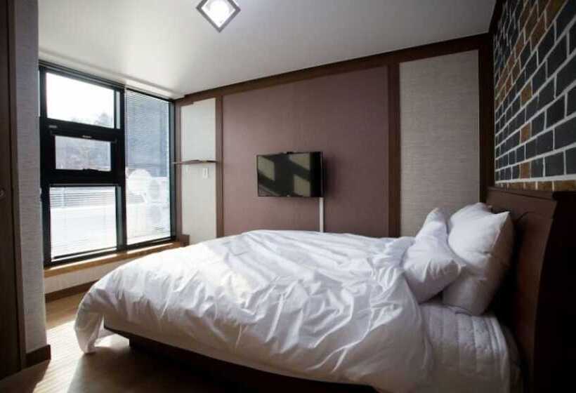 Yeongdeok Bapoom Hill Pension