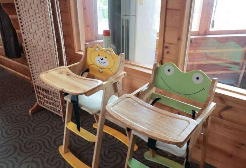 Yeongdeok Samsa Marin Village Pension