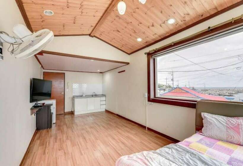 Yeongdeok Taebo Pension