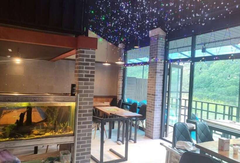 Yeongwol Donggang Close Pension