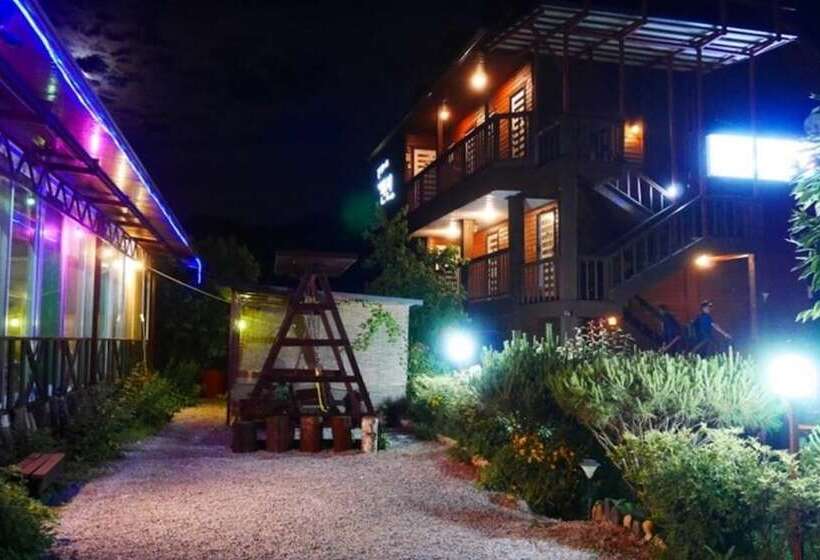 Yeongwol Riverside White House Pension