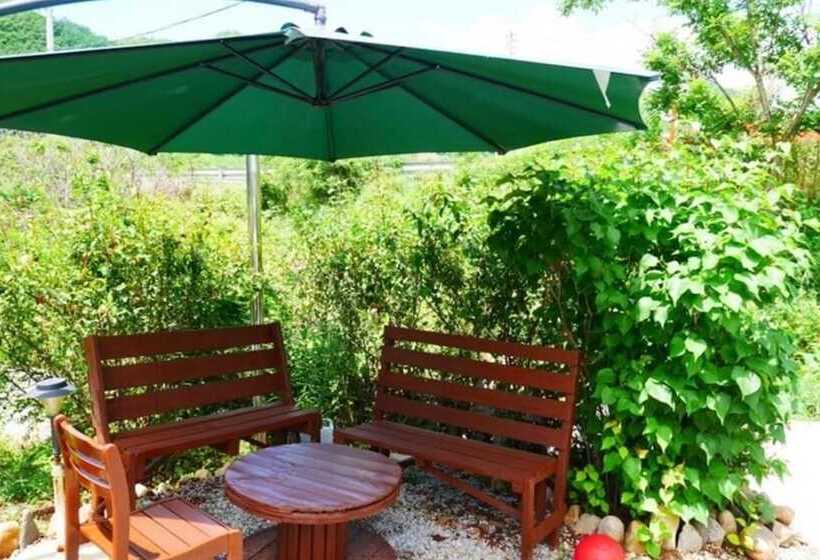 Yeongwol Riverside White House Pension