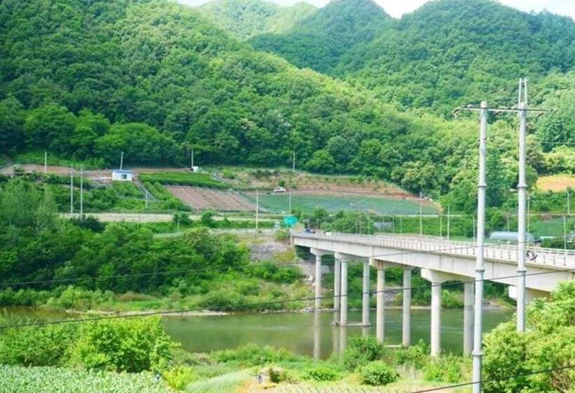 Yeongwol Riverside White House Pension