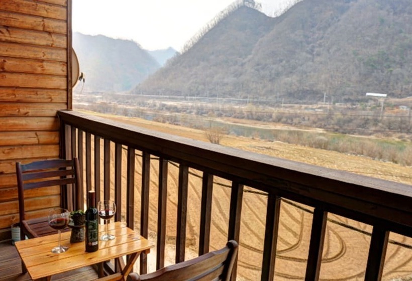 Yeongwol Riverside White House Pension