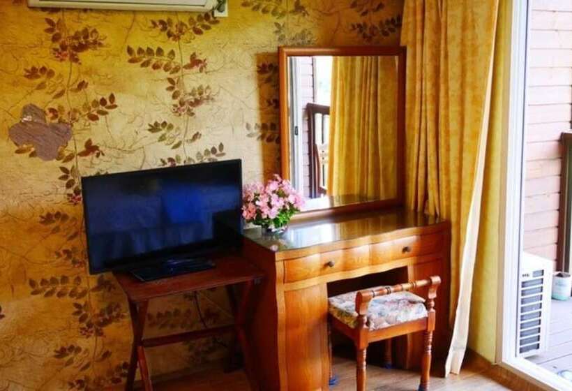 Yeongwol Riverside White House Pension