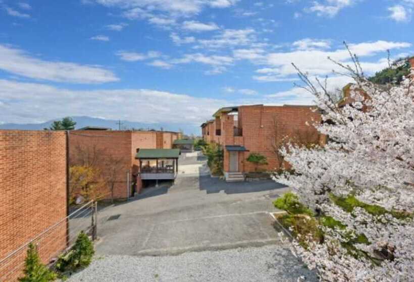 Yesan Jeongdaun Pension