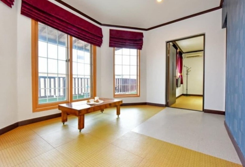 Yesan Jeongdaun Pension