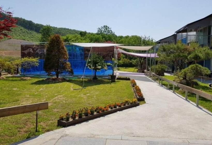 Yongin Everleeum Pension