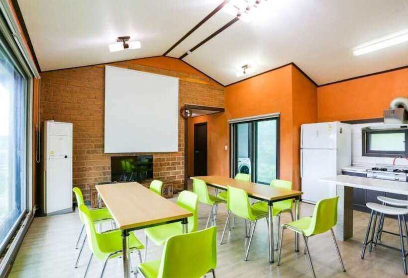 Yongin Byeolbaragi Pension