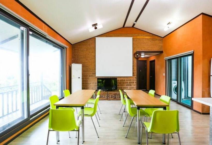 Yongin Byeolbaragi Pension