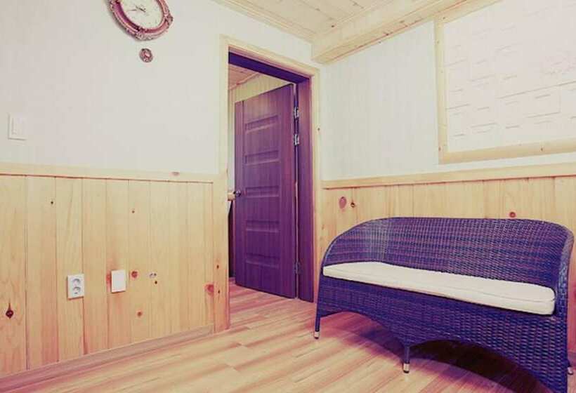 Yongin Road 47 Pension