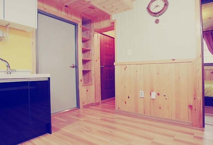 Yongin Road 47 Pension