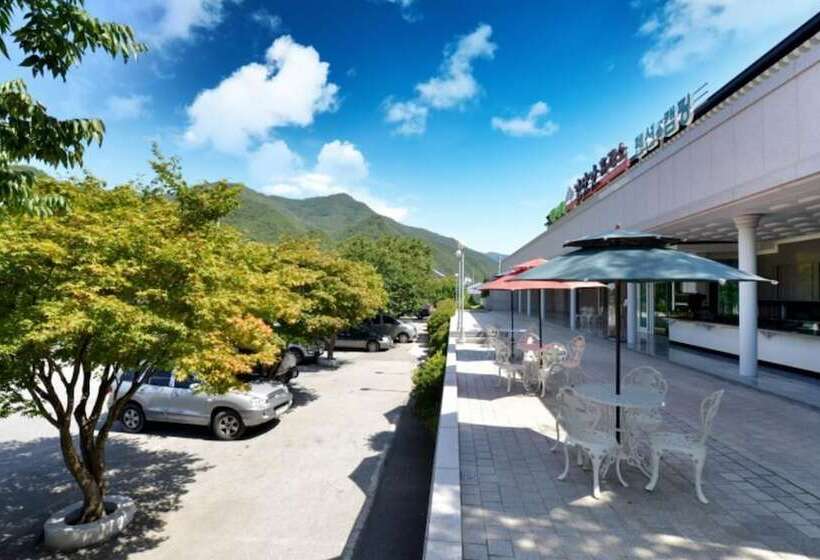 Youngwol Gimsatgat Hyugeso Pension