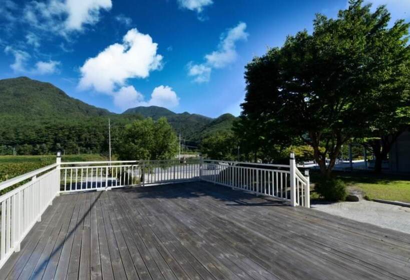 Youngwol Gimsatgat Hyugeso Pension