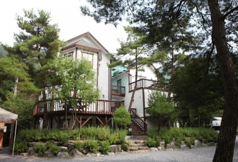 Youngwol Sky Pension Camping