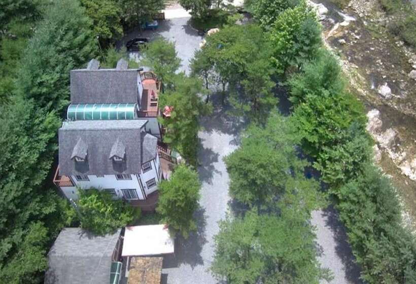 Youngwol Sky Pension Camping